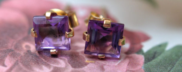 boucles d'oreilles anciennes
